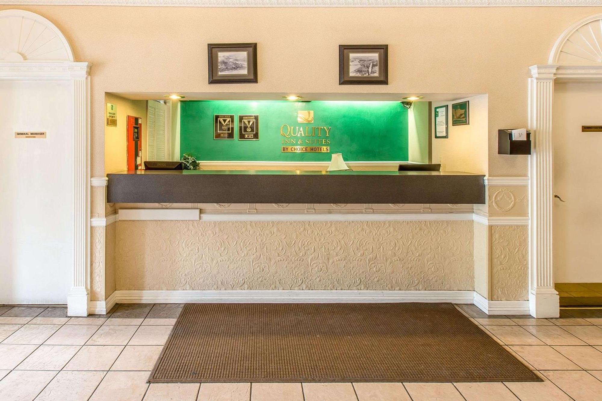 Quality Inn & Suites On The River Glenwood Springs Luaran gambar